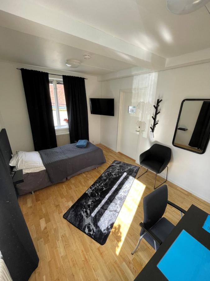 Dentas Hotell Raivi Hoting Buitenkant foto