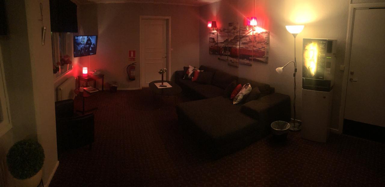 Dentas Hotell Raivi Hoting Buitenkant foto